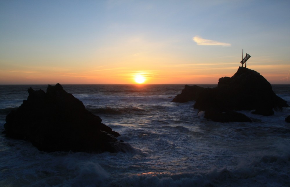 Mussel Rock Park Beach in Daly City, CA California Beaches