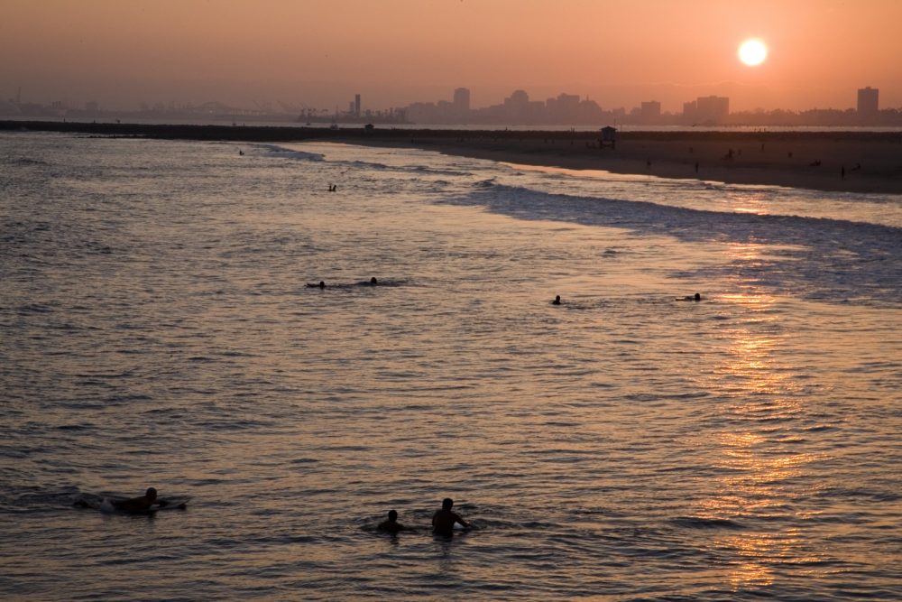 Seal Beach, Calif.: Small-Town Ambience on the Orange County Coast - The  New York Times