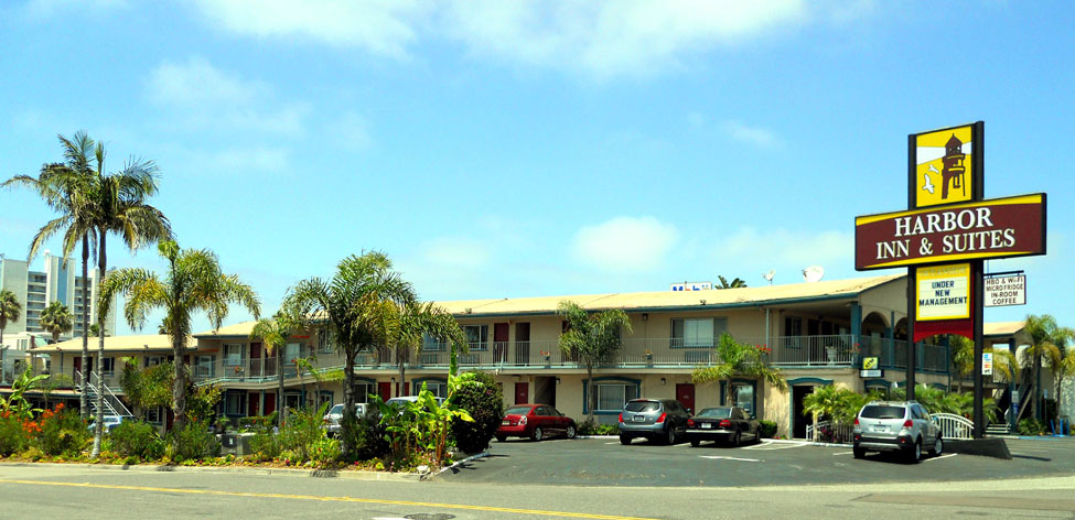 Harbor Inn & Suites