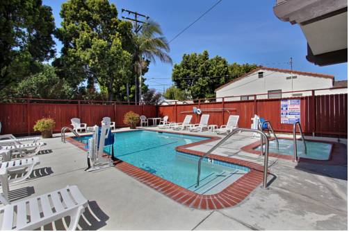 Castillo Inn, Santa Barbara, CA - California Beaches