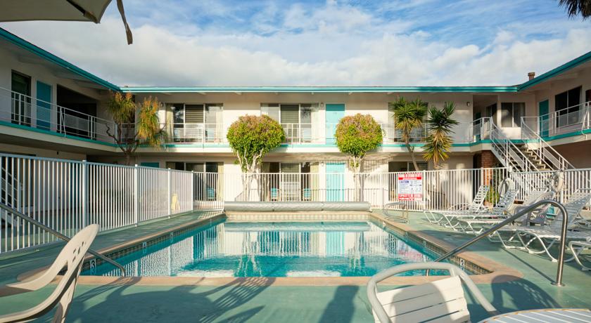 Pacific Crest Inn By The Sea