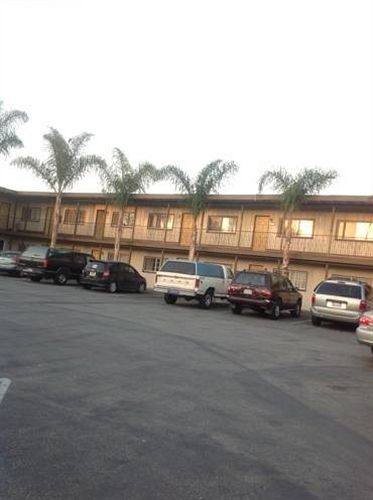 Bayshore Inn