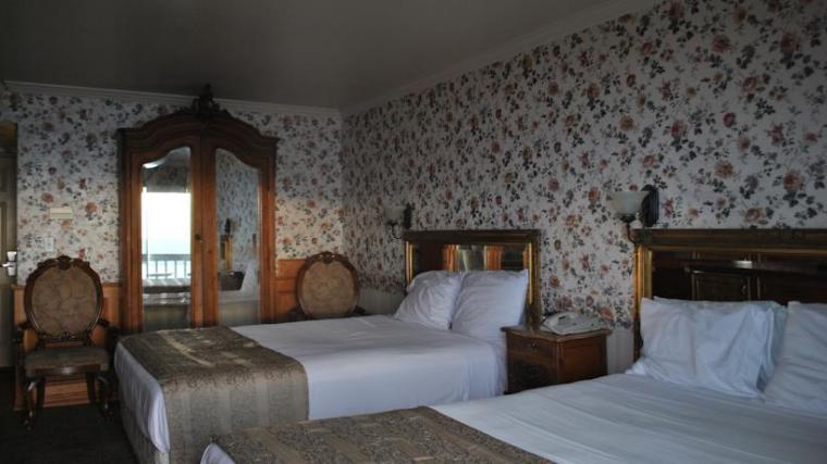 Inn On The Beach Hotel