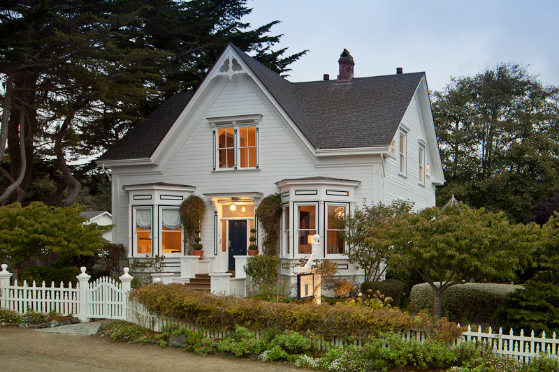 Blue Door Inn