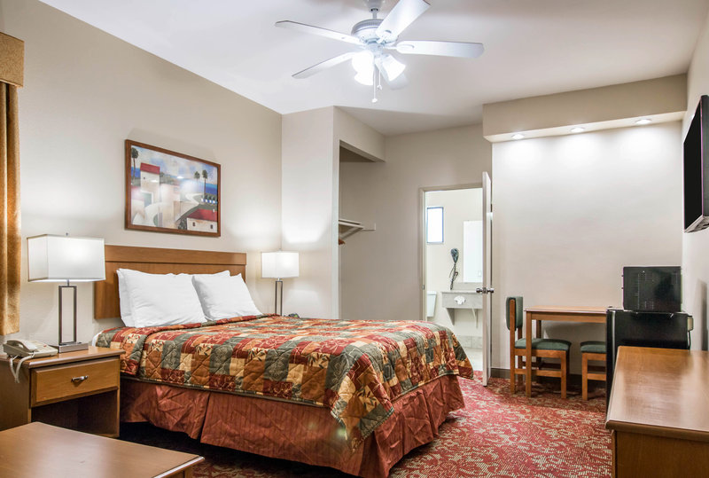 Pacific Surf Inn (Closed)