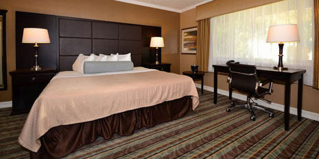 Best Western Carmel’s Town House Lodge