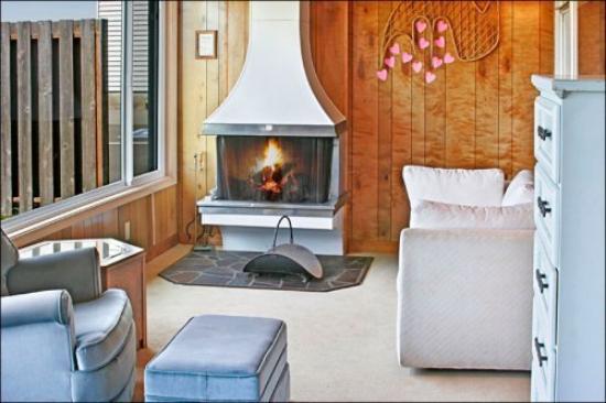 Pacific Surf Inn (Closed)