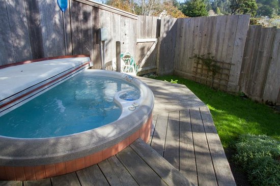 Sweetwater Gardens Spa & Inn