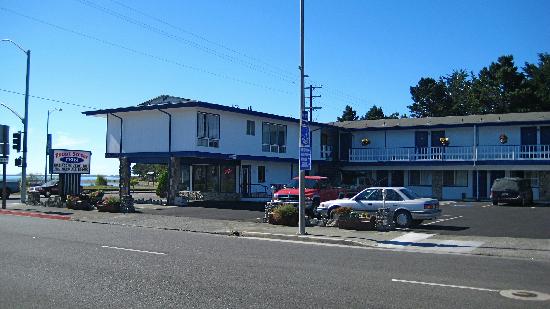 Front Street Inn
