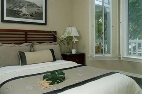 Catalina Island Inn Hotel