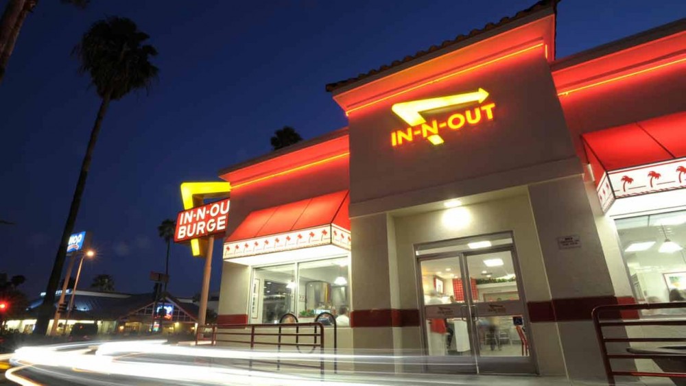 In-N-Out Burger, Ventura, CA - California Beaches