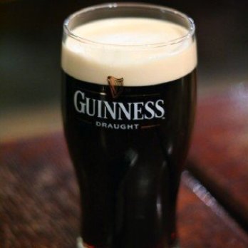 Quinn’s Irish Pub