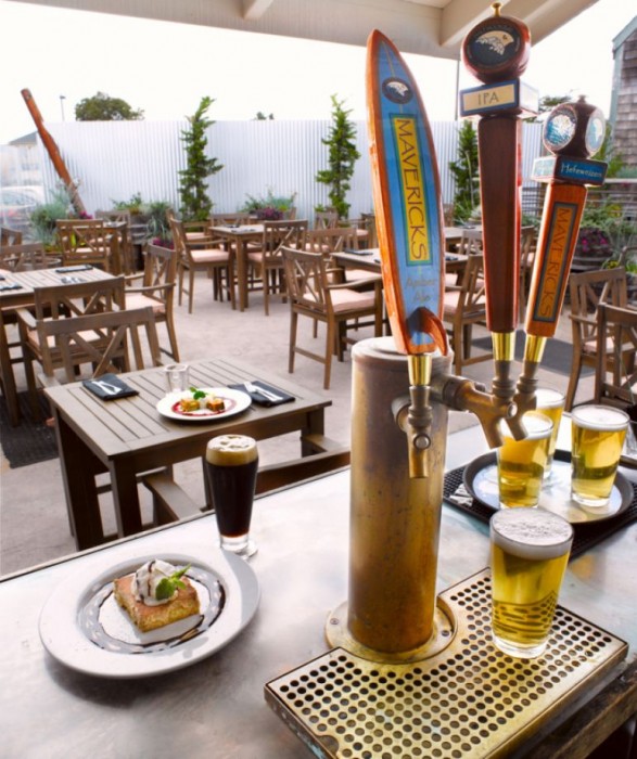 Half Moon Bay Brewing Company