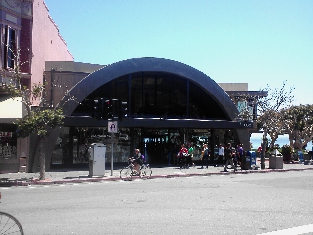 Wellington’s Wine Bar & Shoppe