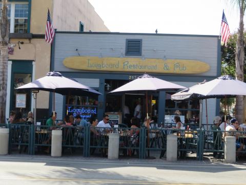 Longboard Restaurant & Pub