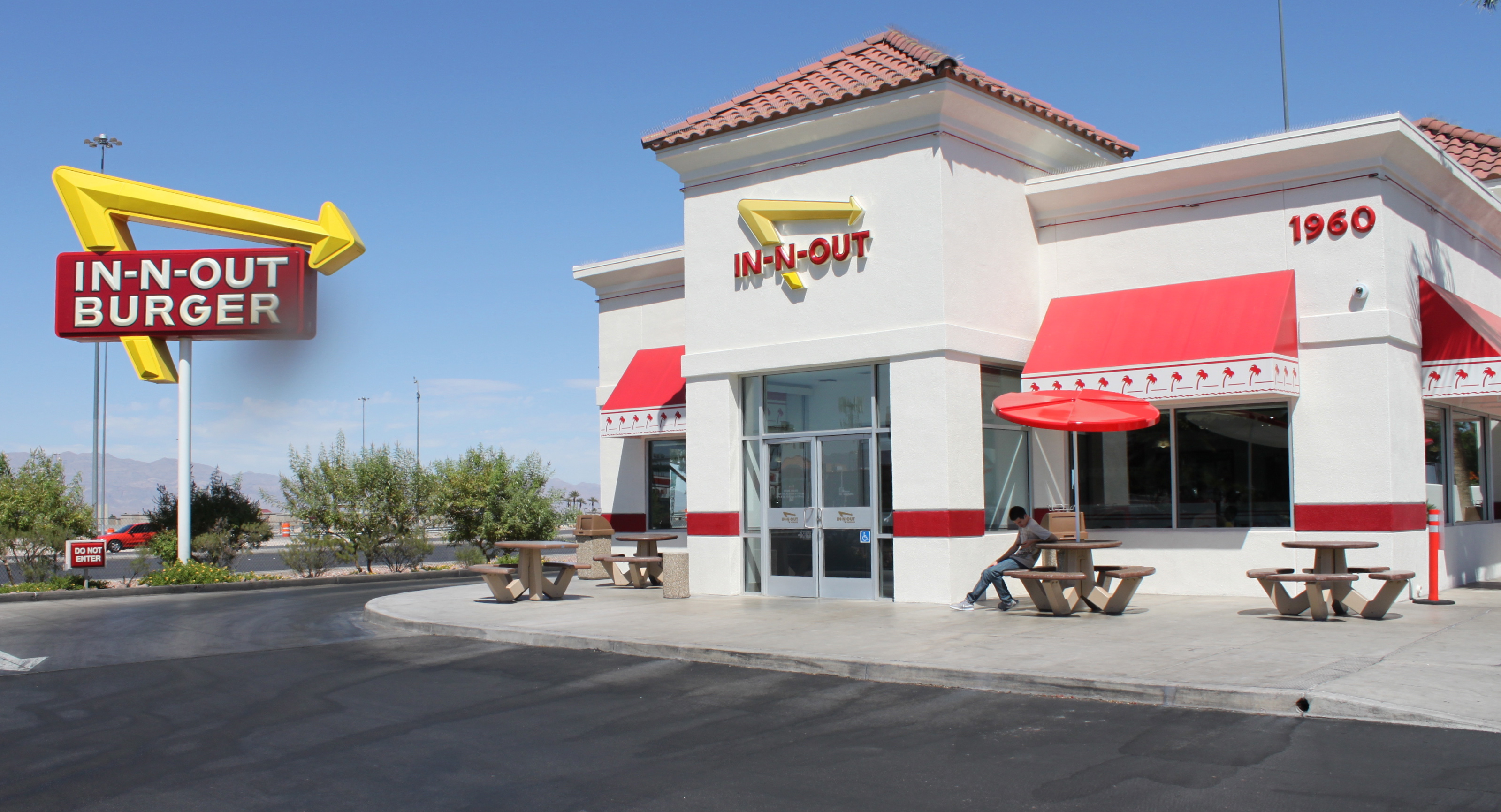 In-N-Out Burger, Carlsbad, CA - California Beaches