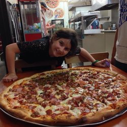NY Giant Pizza