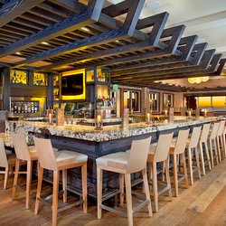 Chandler’s Restaurant & Lounge