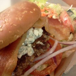 Home Plate Sports Cafe