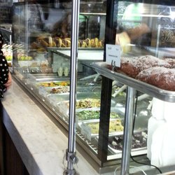 Ellie’s Table at North Beach