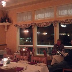 Hoppe’s Garden Bistro & Wine