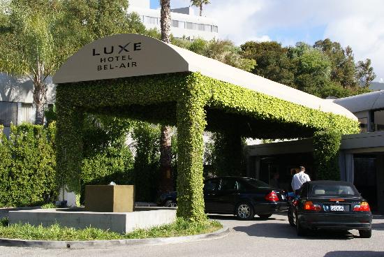 Luxe Sunset Boulevard Hotel