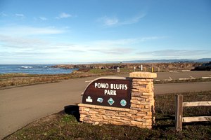 Pomo Bluffs Park